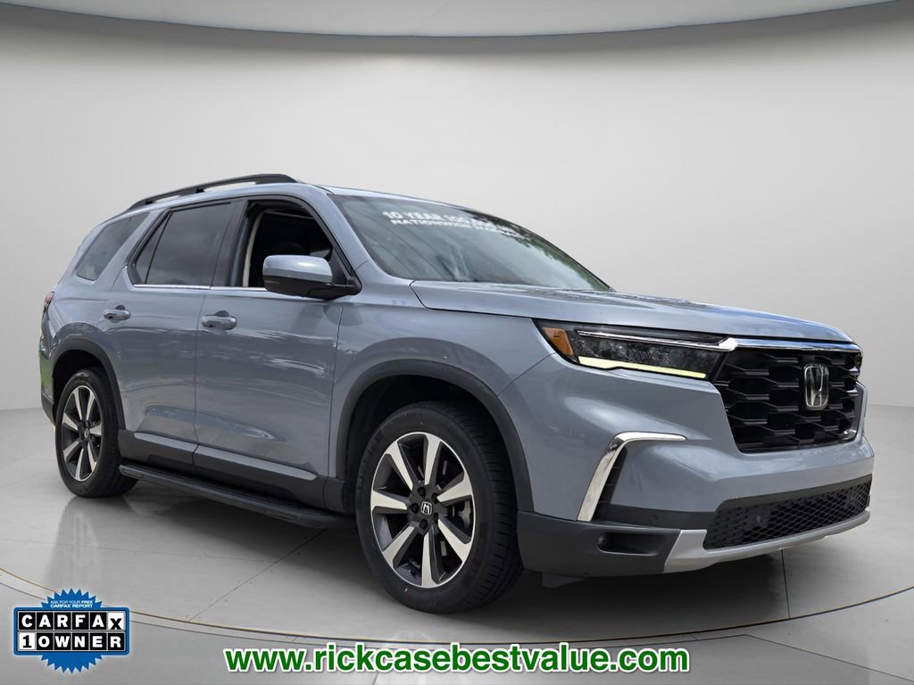Used 2023 Honda Pilot Touring image 9