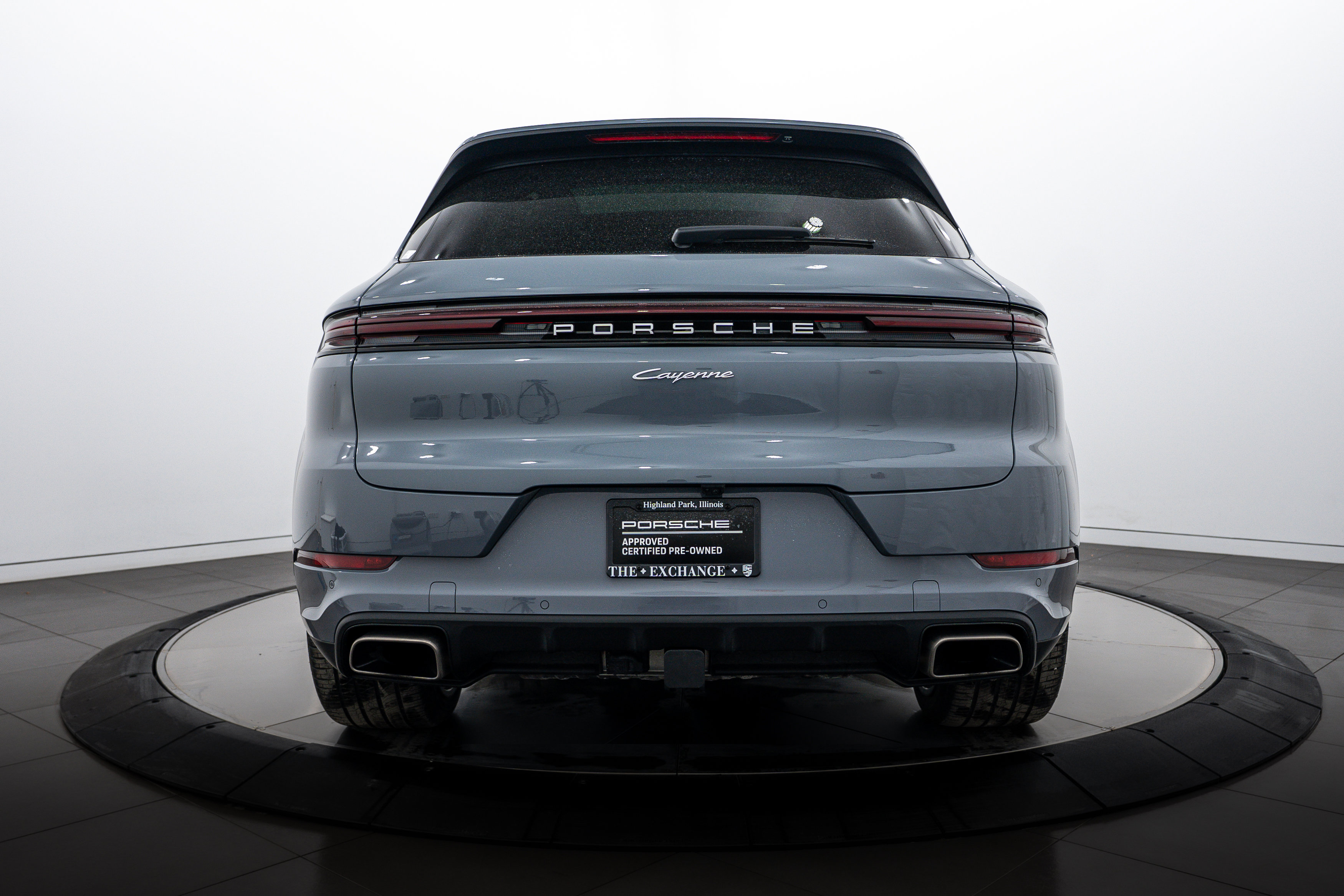 Certified 2025 Porsche Cayenne image 6