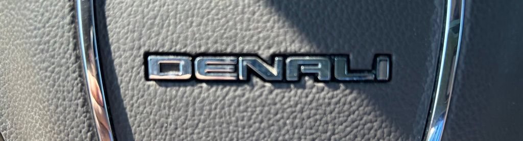 Used 2018 GMC Yukon Denali w/ Denali Ultimate Package AWD/4WD image 47