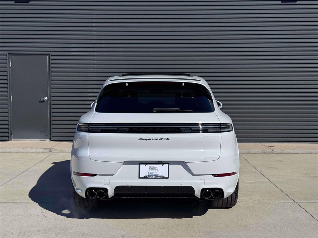 New 2026 Porsche Cayenne GTS image 4