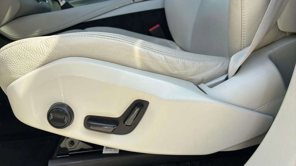 Used 2022 Volvo XC90 T5 Momentum image 26