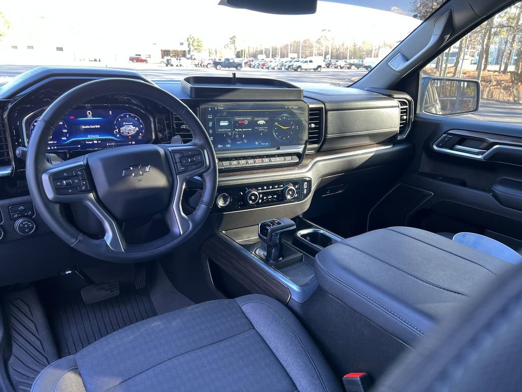 Used 2024 Chevrolet Silverado 1500 RST image 16