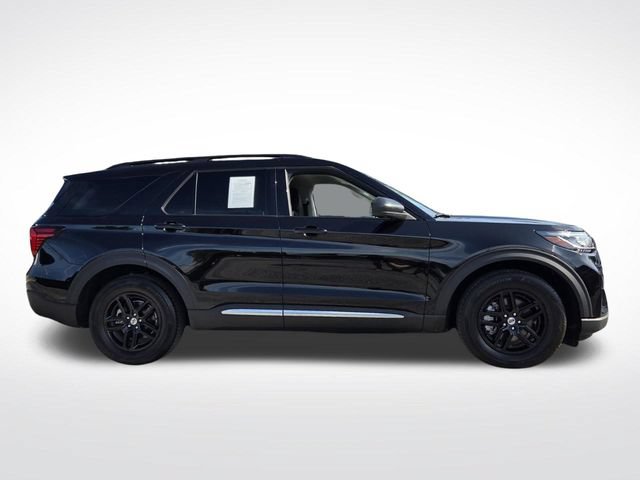 Used 2025 Ford Explorer Active RWD image 1