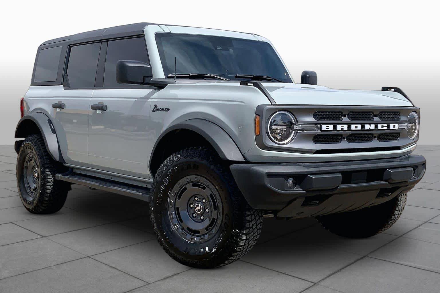 Used 2024 Ford Bronco Big Bend AWD/4WD image 3