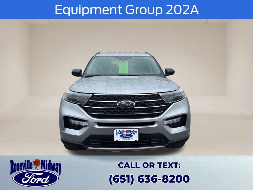 Used 2023 Ford Explorer XLT w/ Equipment Group 202A image 7