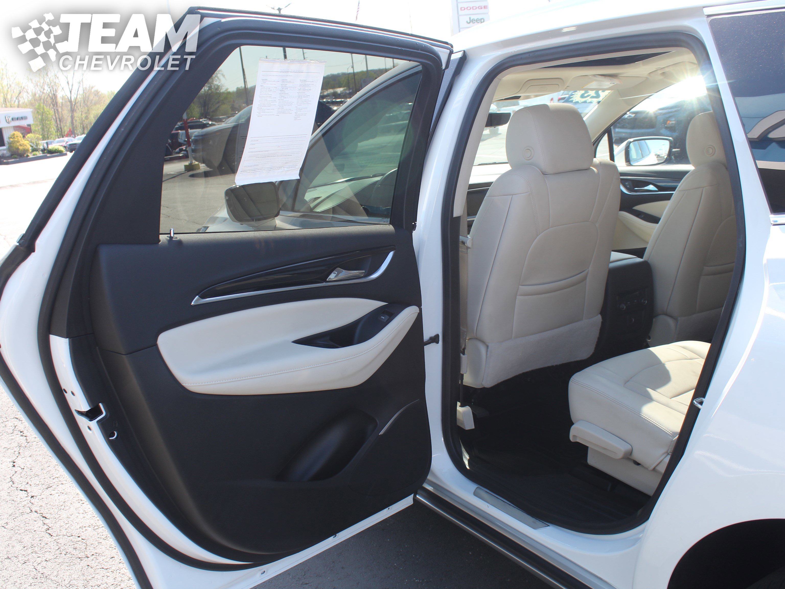 Used 2023 Buick Enclave Essence w/ Experience Buick Package AWD/4WD image 20