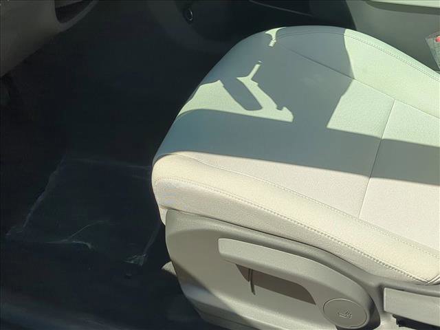 New 2026 Hyundai Santa Fe SE image 4