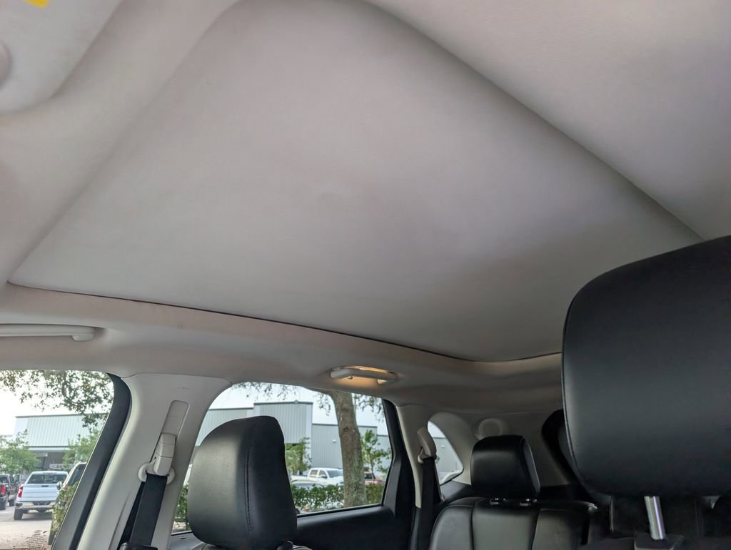 Used 2020 Ford Edge Titanium FWD image 19