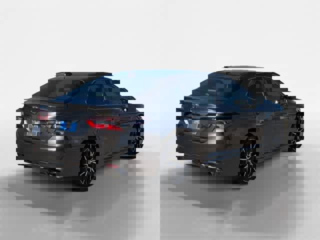 Used 2023 Toyota Camry SE image 11