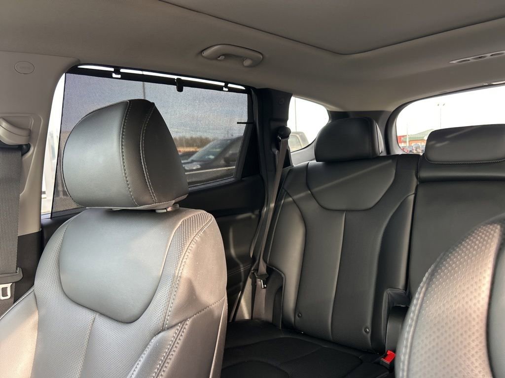 Used 2023 Hyundai Santa Fe SEL Premium w/ Cargo Package image 12