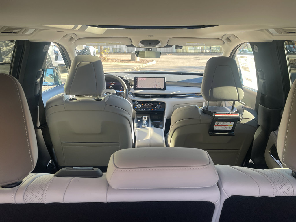 New 2026 INFINITI QX60 Luxe image 18