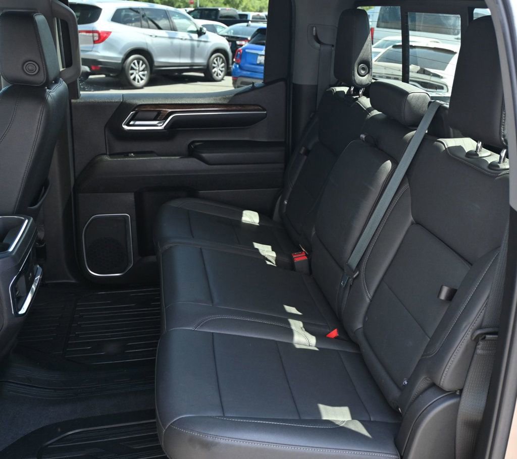 Used 2023 GMC Sierra 1500 Elevation w/ Elevation Premium Package AWD/4WD image 21