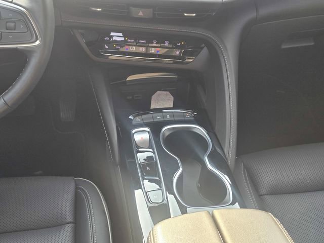 Used 2023 Buick Envision Essence FWD image 17