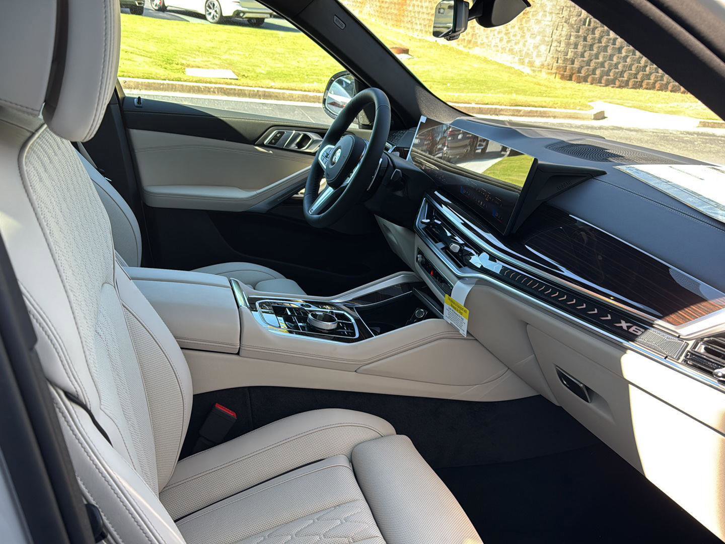 New 2026 BMW X6 xDrive40i w/ Executive Package image 10