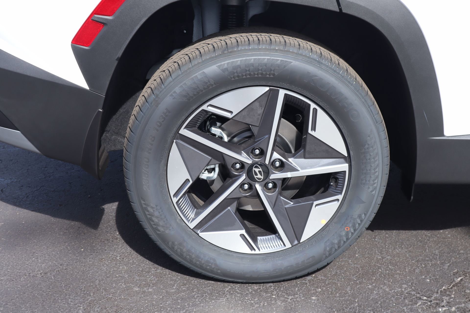 New 2026 Hyundai Tucson SEL image 16