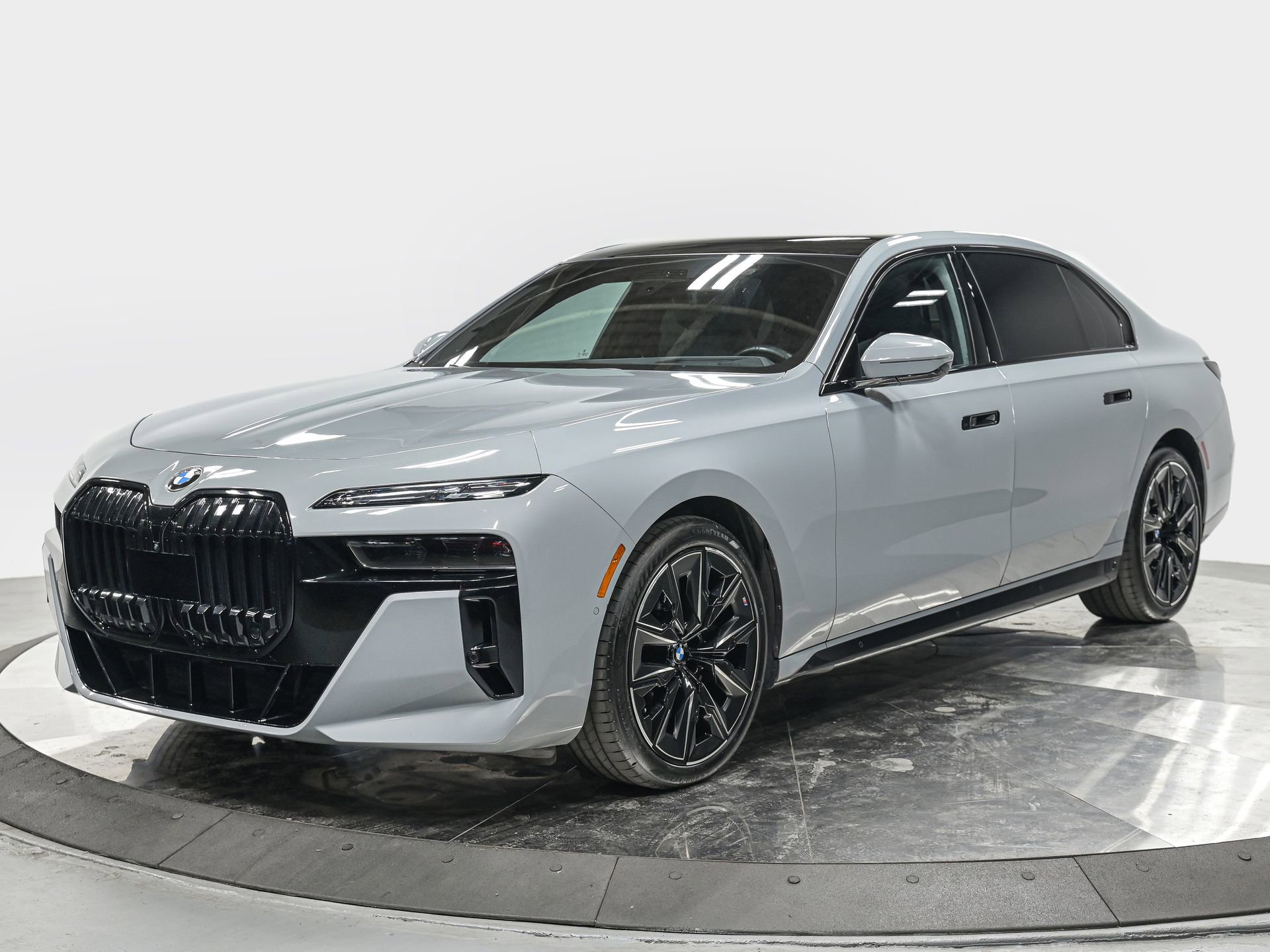 Used 2023 BMW 760i xDrive w/ Executive Package