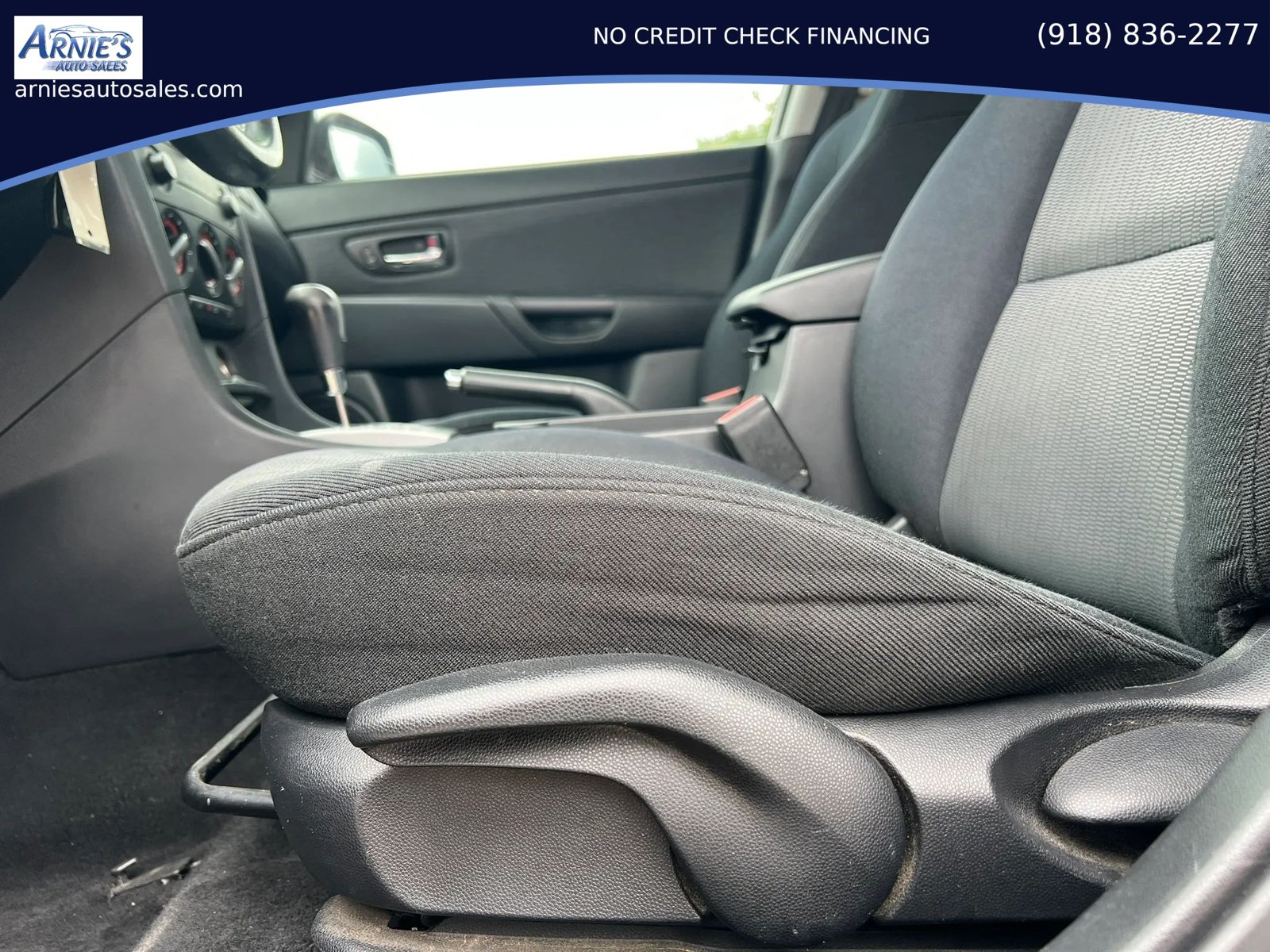 Used 2009 MAZDA MAZDA3 i Touring Value FWD image 10