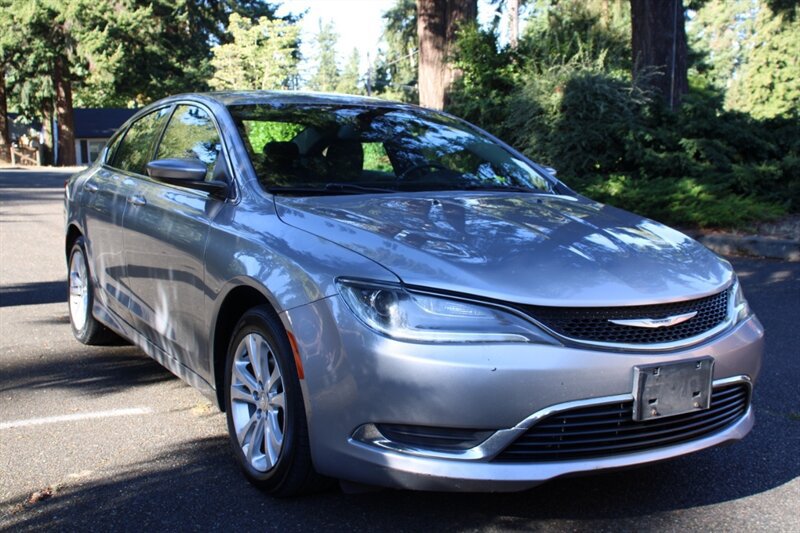 Used 2015 Chrysler 200 Limited w/ Convenience Group FWD image 2