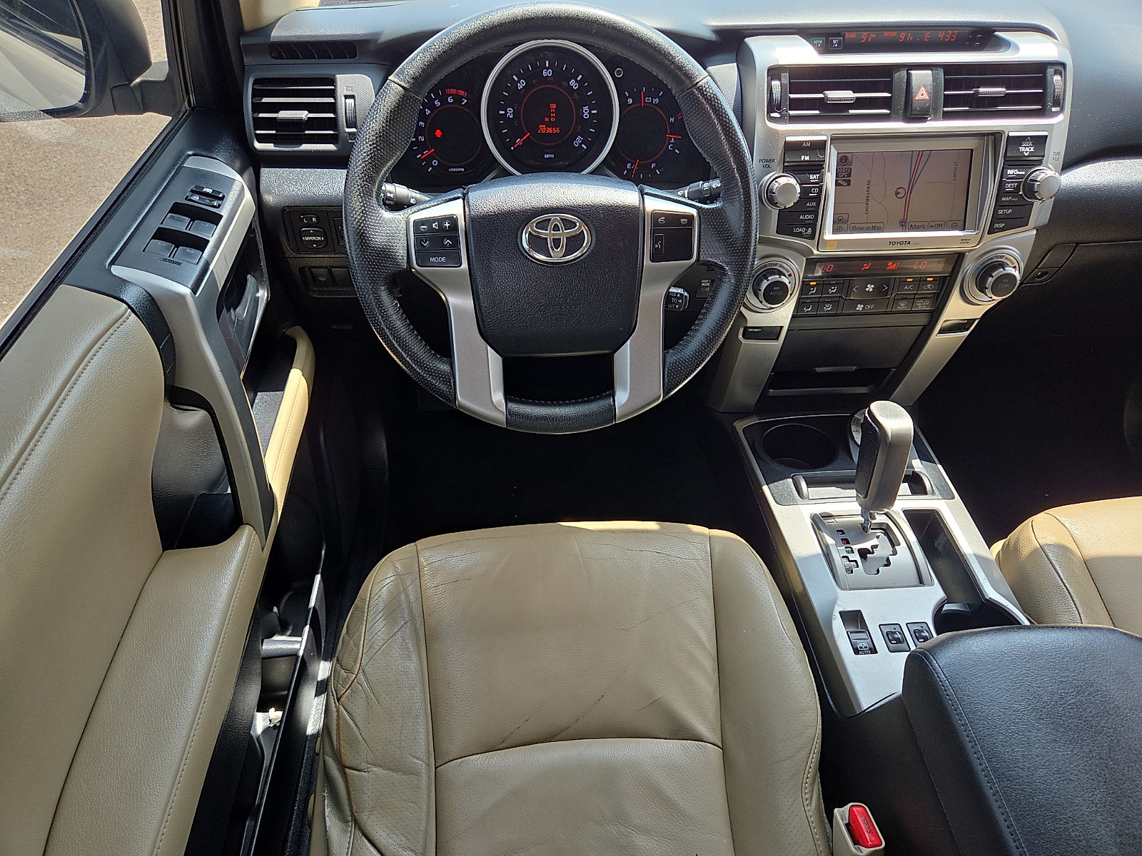 Used 2010 Toyota 4Runner Limited AWD/4WD image 11