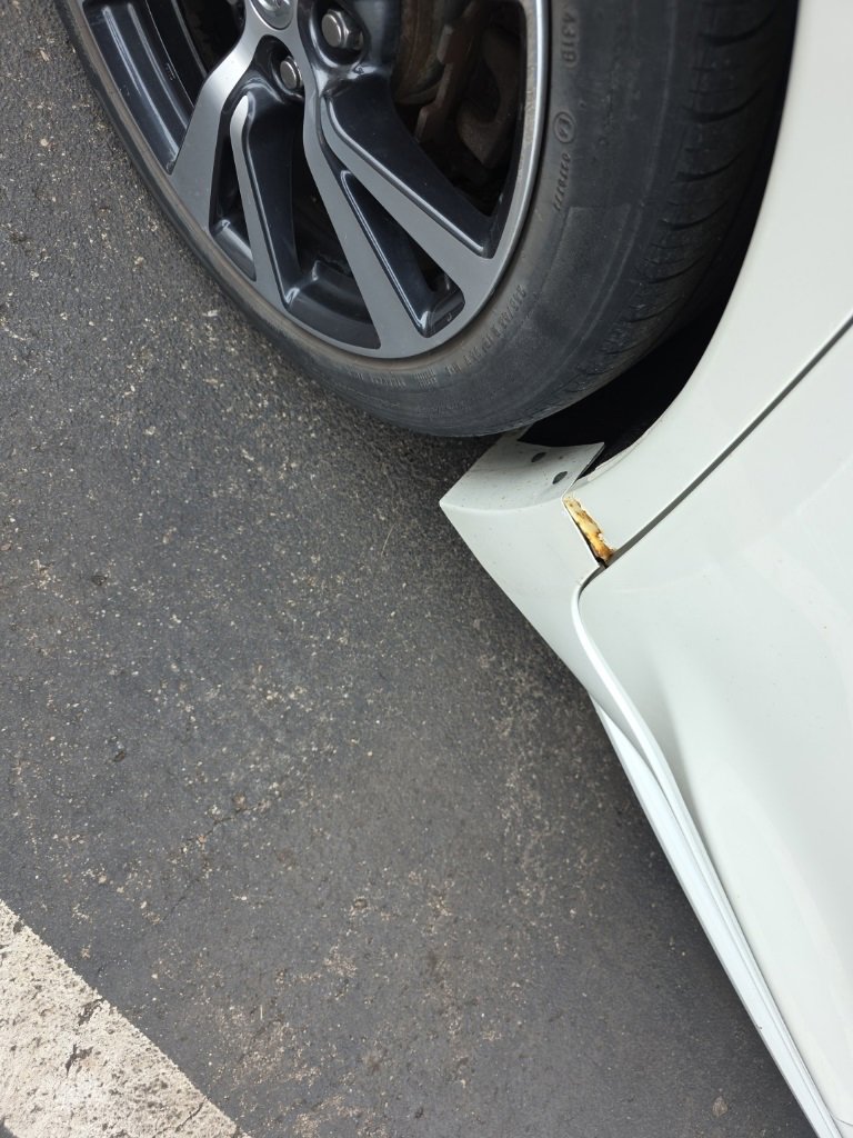 Used 2017 Nissan Maxima 3.5 S image 4