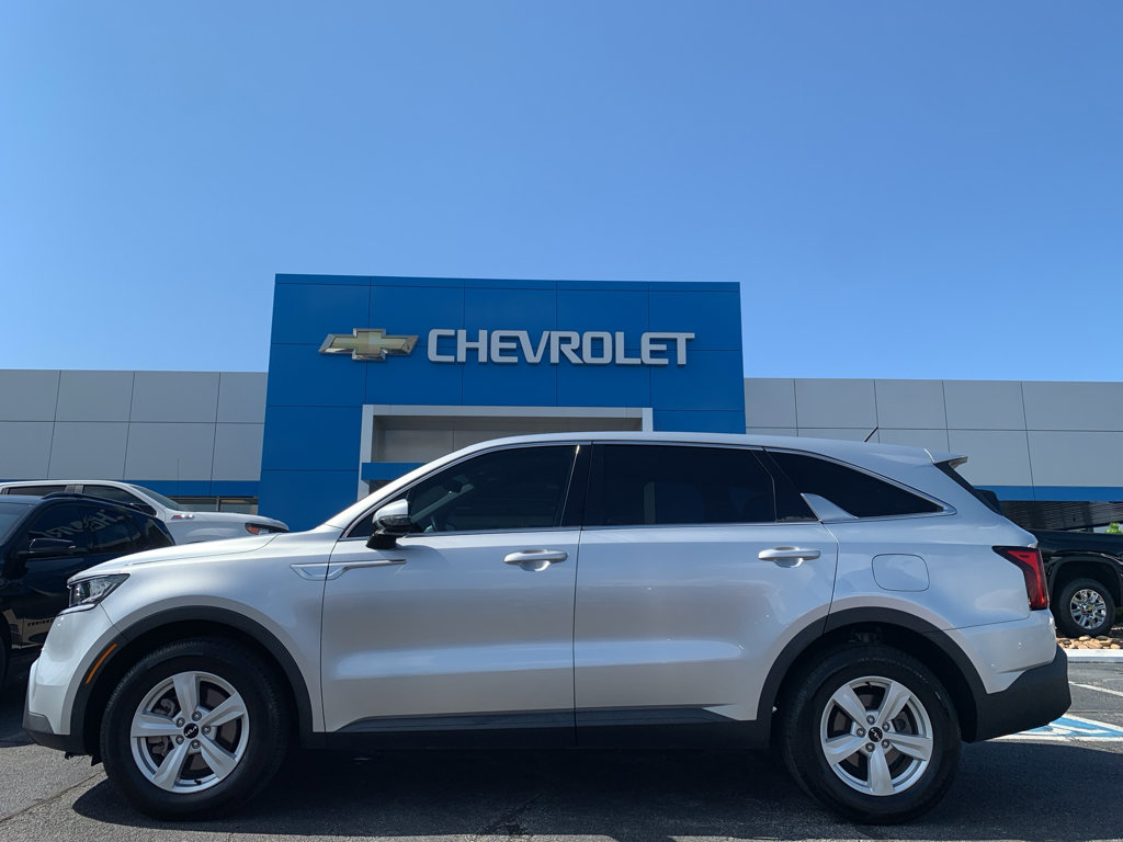Used 2022 Kia Sorento LX