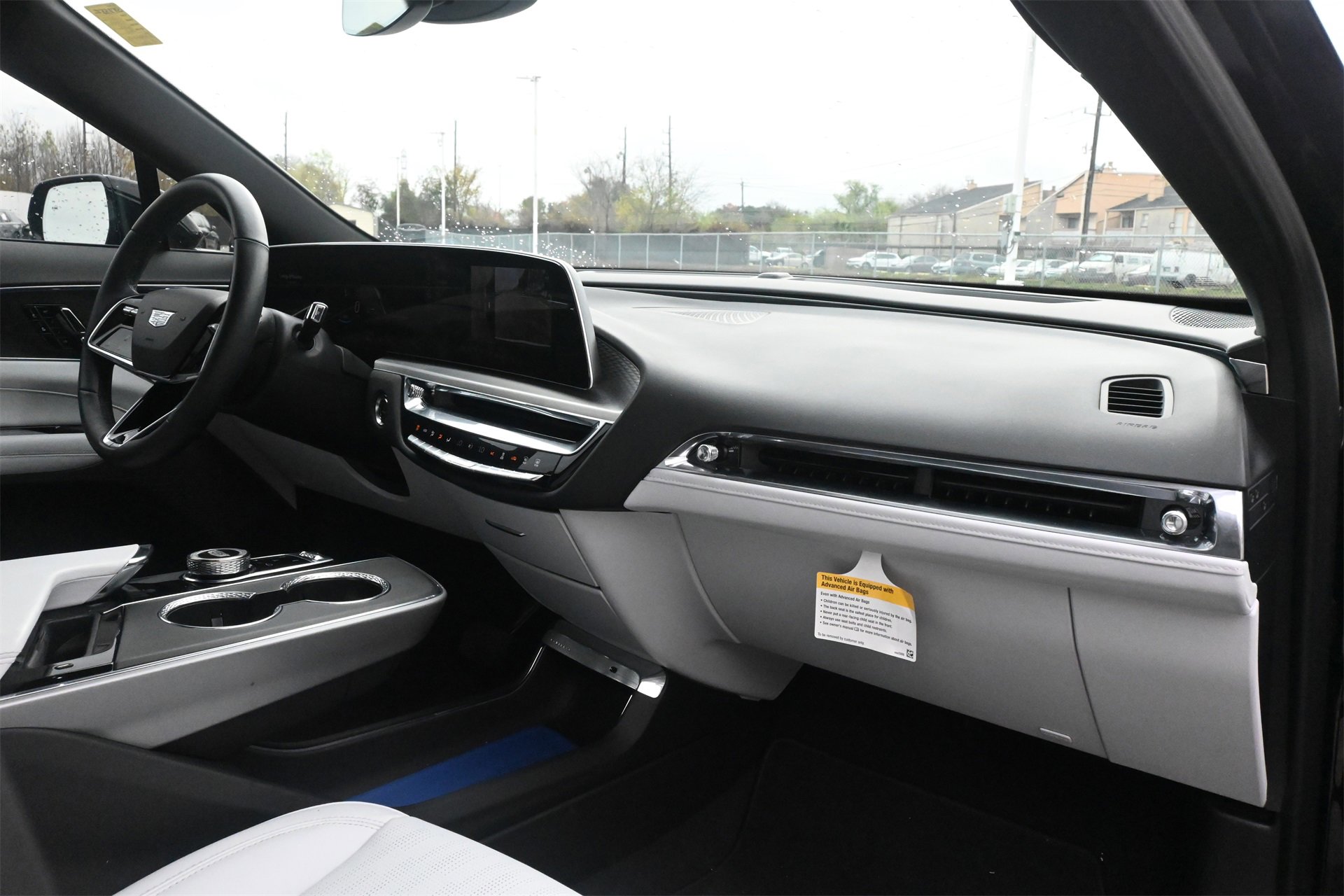 Certified 2024 Cadillac Lyriq Luxury image 25