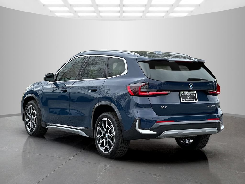 Used 2026 BMW X1 xDrive28i w/ Convenience Package AWD/4WD image 4