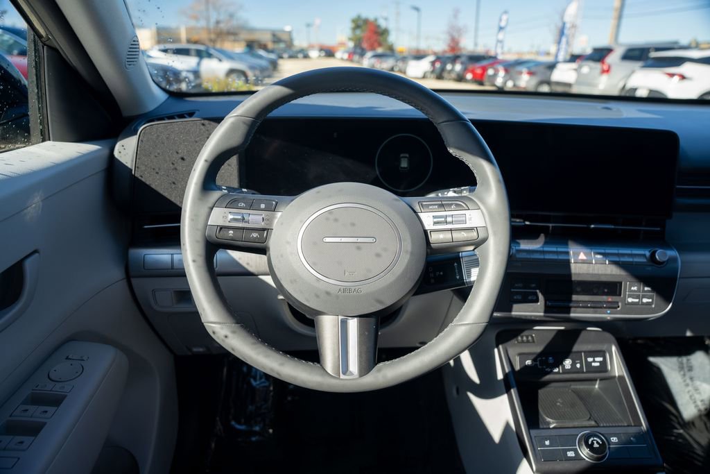 Certified 2025 Hyundai Kona SEL image 14
