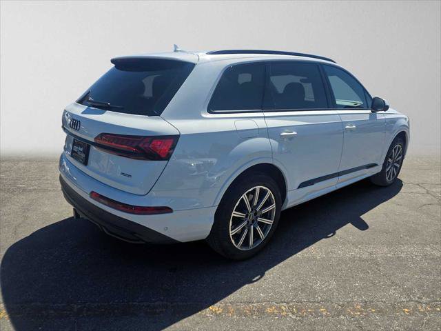 Used 2023 Audi Q7 2.0T Premium Plus w/ Premium Plus Package AWD/4WD image 3