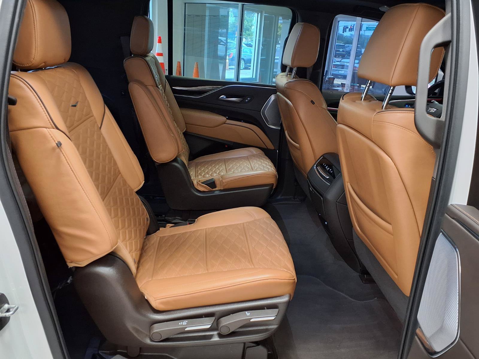 Used 2022 Cadillac Escalade ESV Sport w/ Touring Package AWD/4WD image 14