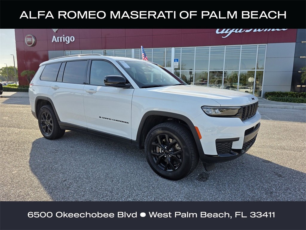 Used 2024 Jeep Grand Cherokee L Laredo image 1