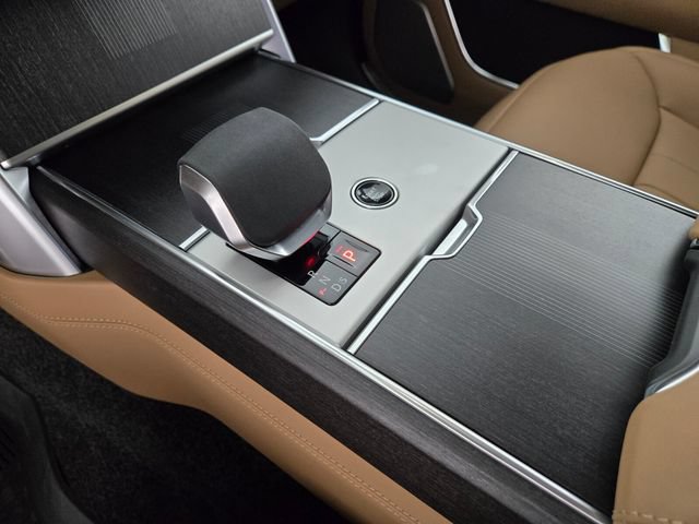 New 2026 Land Rover Range Rover Long Wheelbase Autobiography AWD/4WD image 23