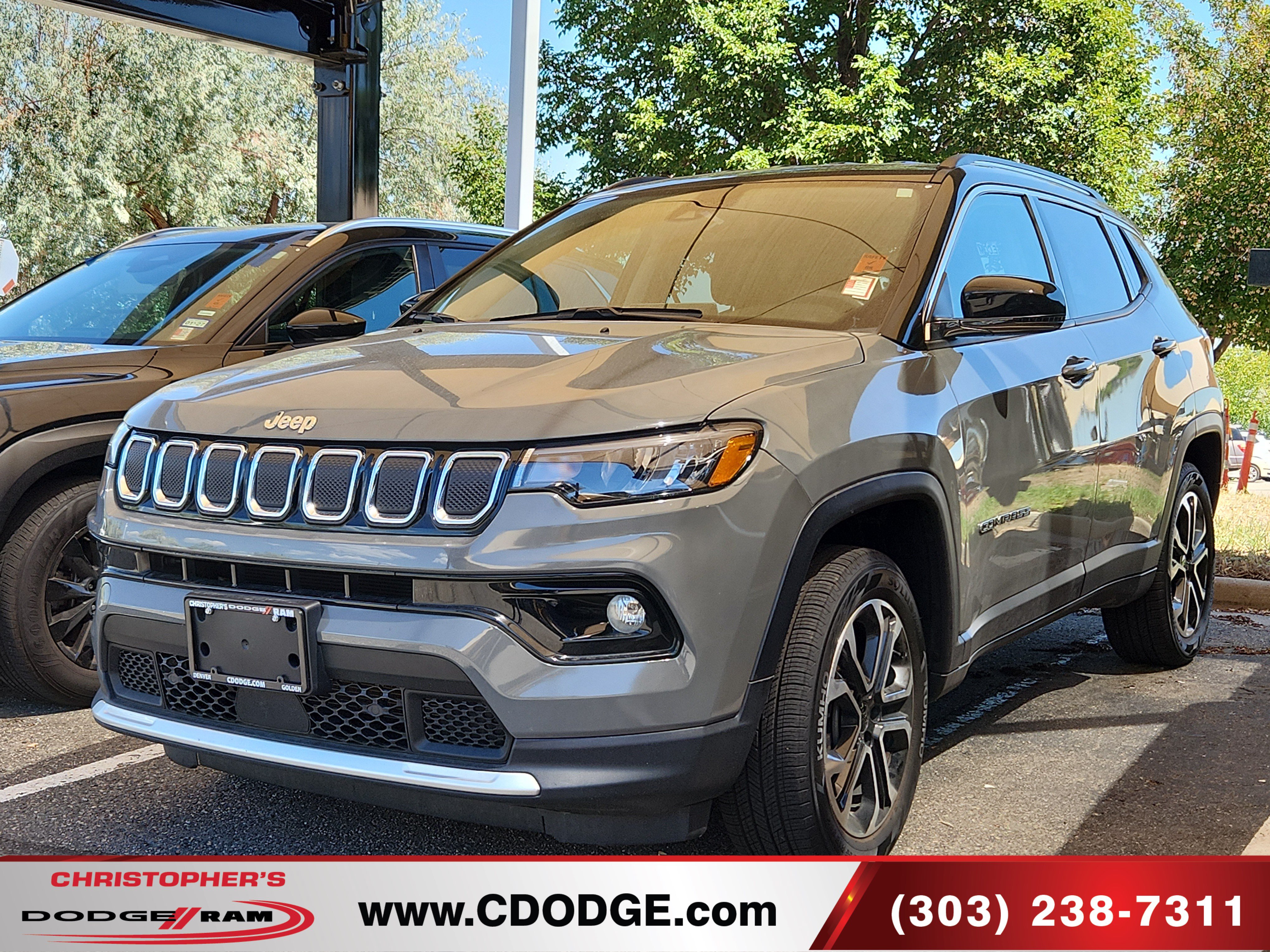 Used 2022 Jeep Compass Limited AWD/4WD image 3