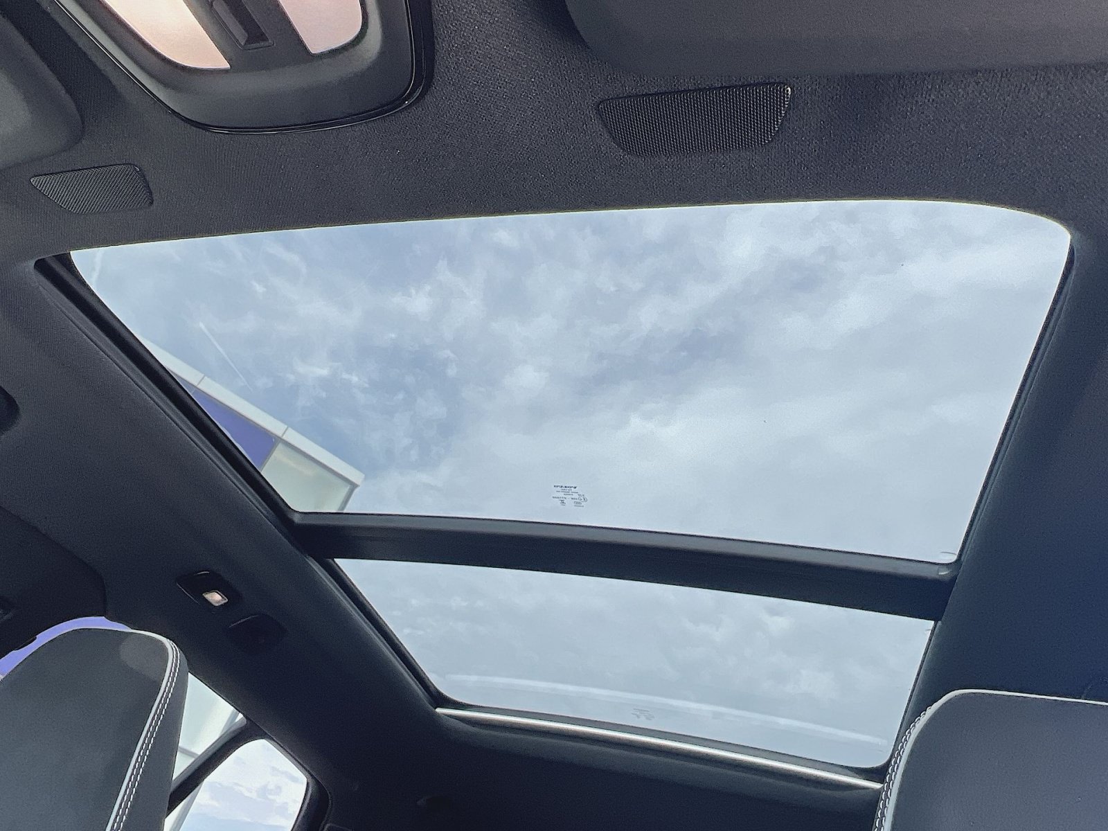 New 2026 Volvo EX40 Ultra AWD/4WD image 24