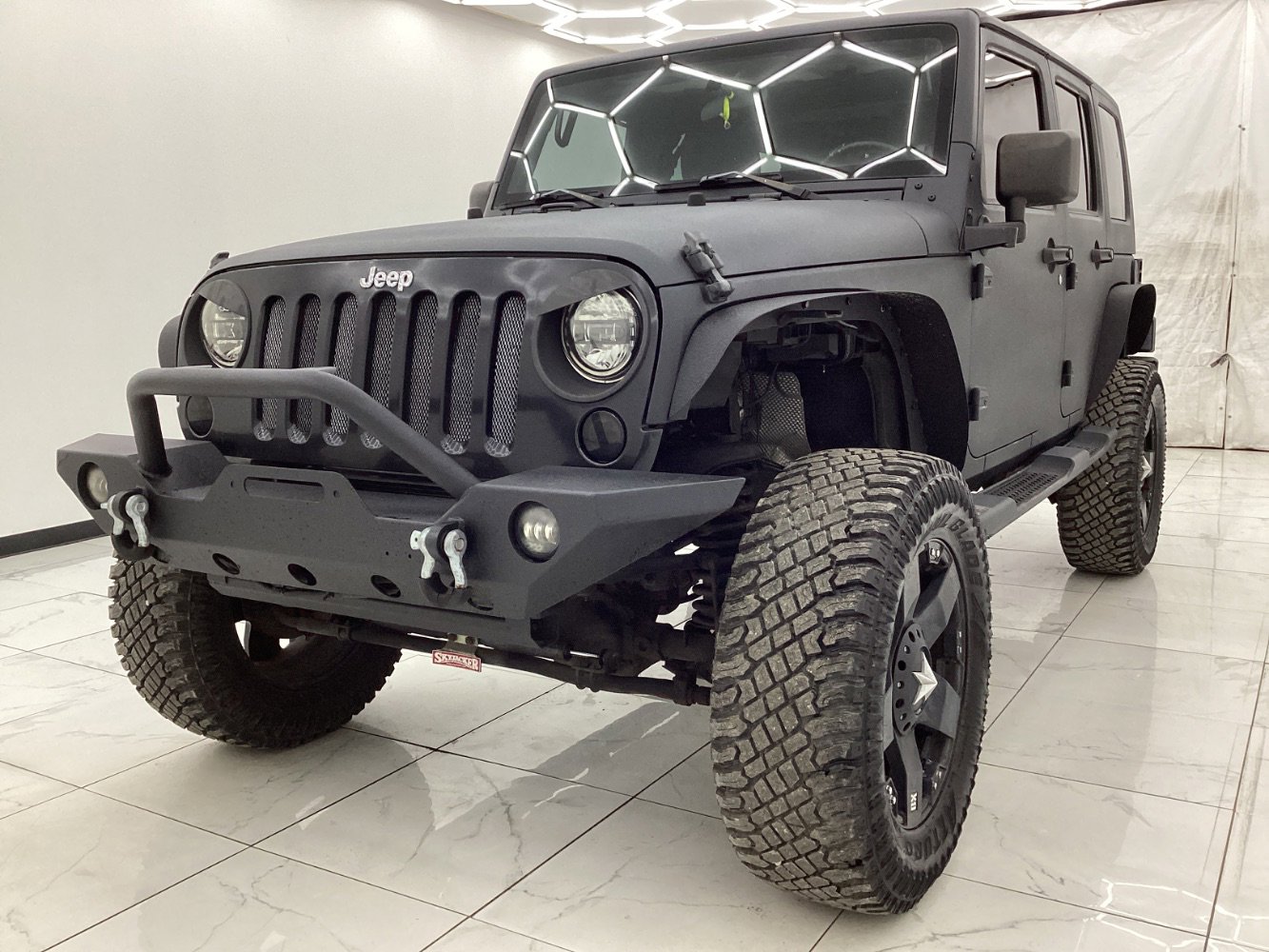 Used 2009 Jeep Wrangler Unlimited Sahara w/ Dual Top Group