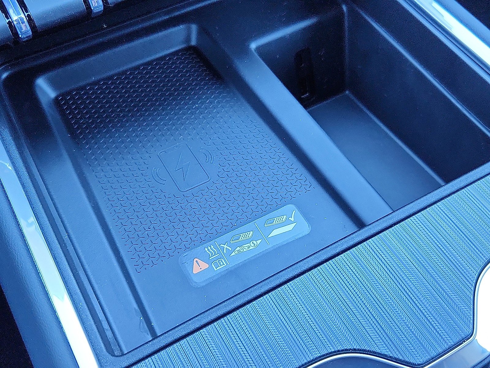 New 2026 GMC Acadia Elevation image 12