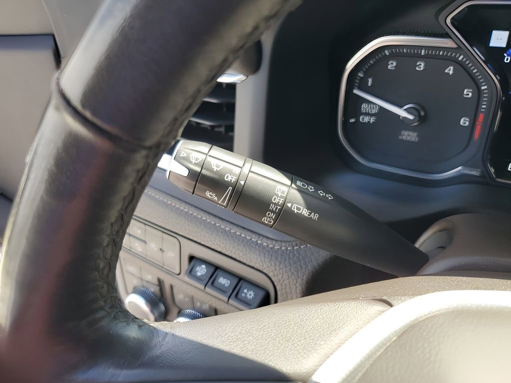 Used 2021 GMC Yukon Denali w/ Denali Ultimate Package image 37