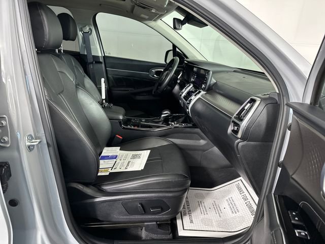Used 2023 Kia Sorento SX image 28