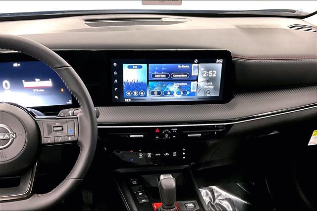 New 2025 Nissan Kicks SR w/ Illumination Package image 8