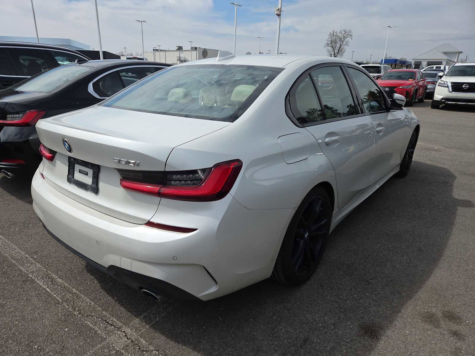 Used 2021 BMW 330i 330i w/ M Sport Package image 5