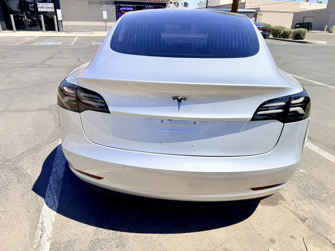 Used 2018 Tesla Model 3 Long Range RWD image 6