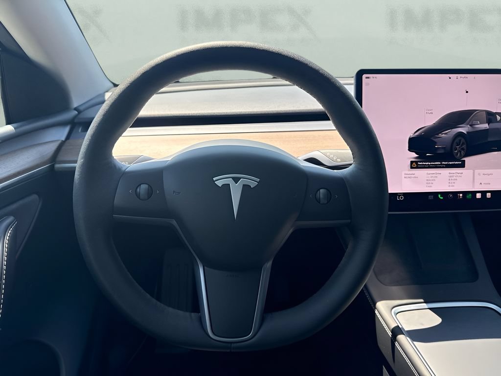 Used 2024 Tesla Model Y Long Range RWD image 9
