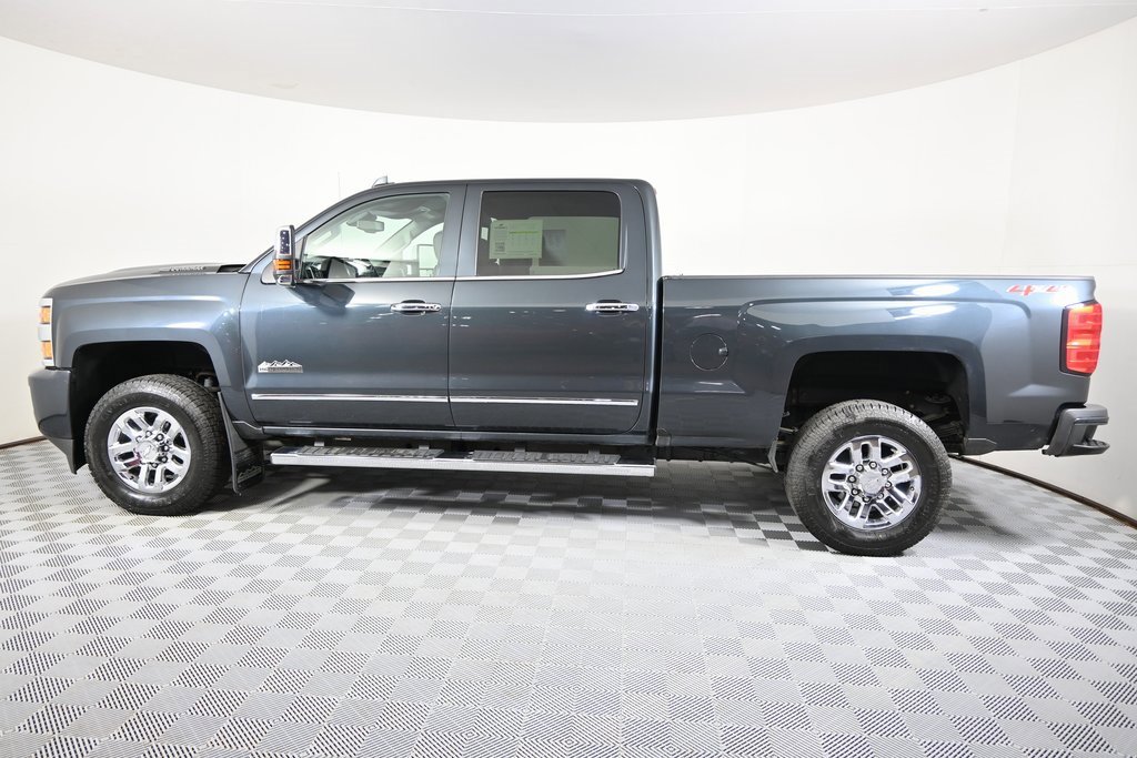 Used 2019 Chevrolet Silverado 3500 High Country w/ Duramax Plus Package image 4
