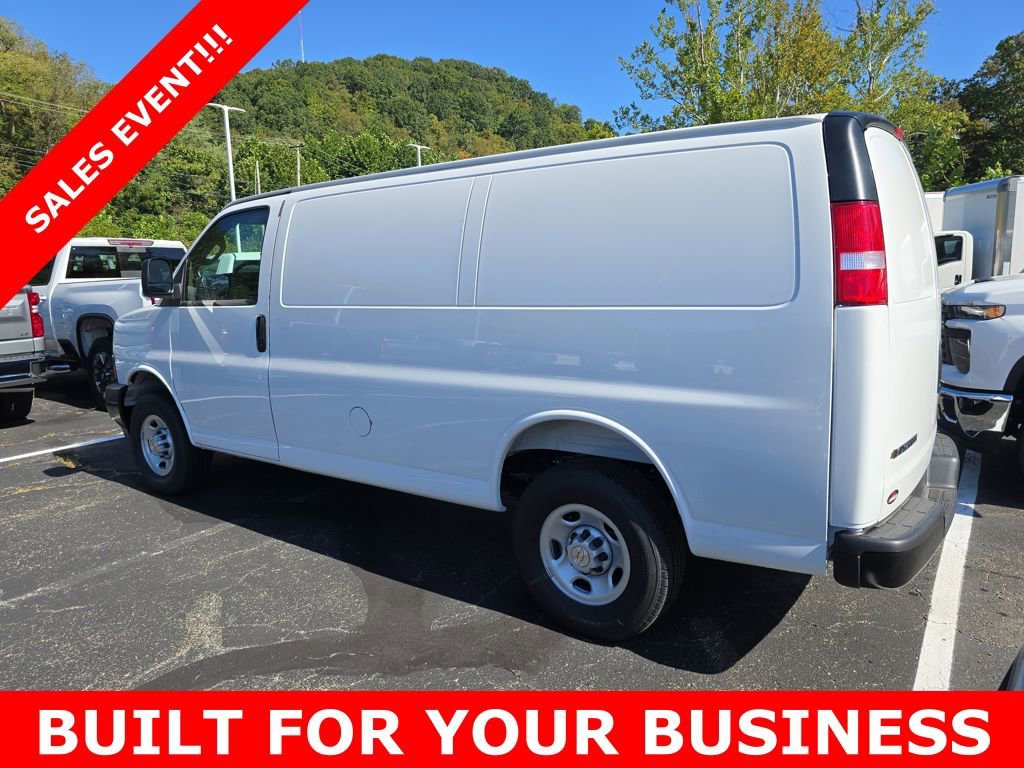 New 2025 Chevrolet Express 2500 w/ Communications Package video 3