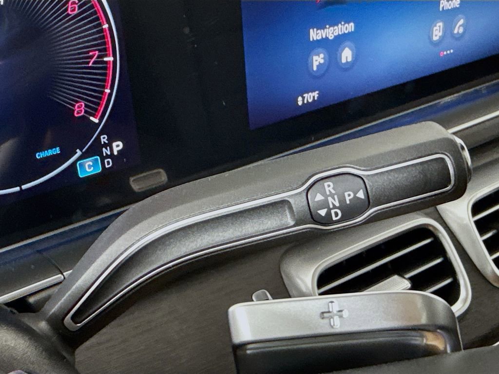 Used 2026 Mercedes-Benz GLS 450 4MATIC image 17