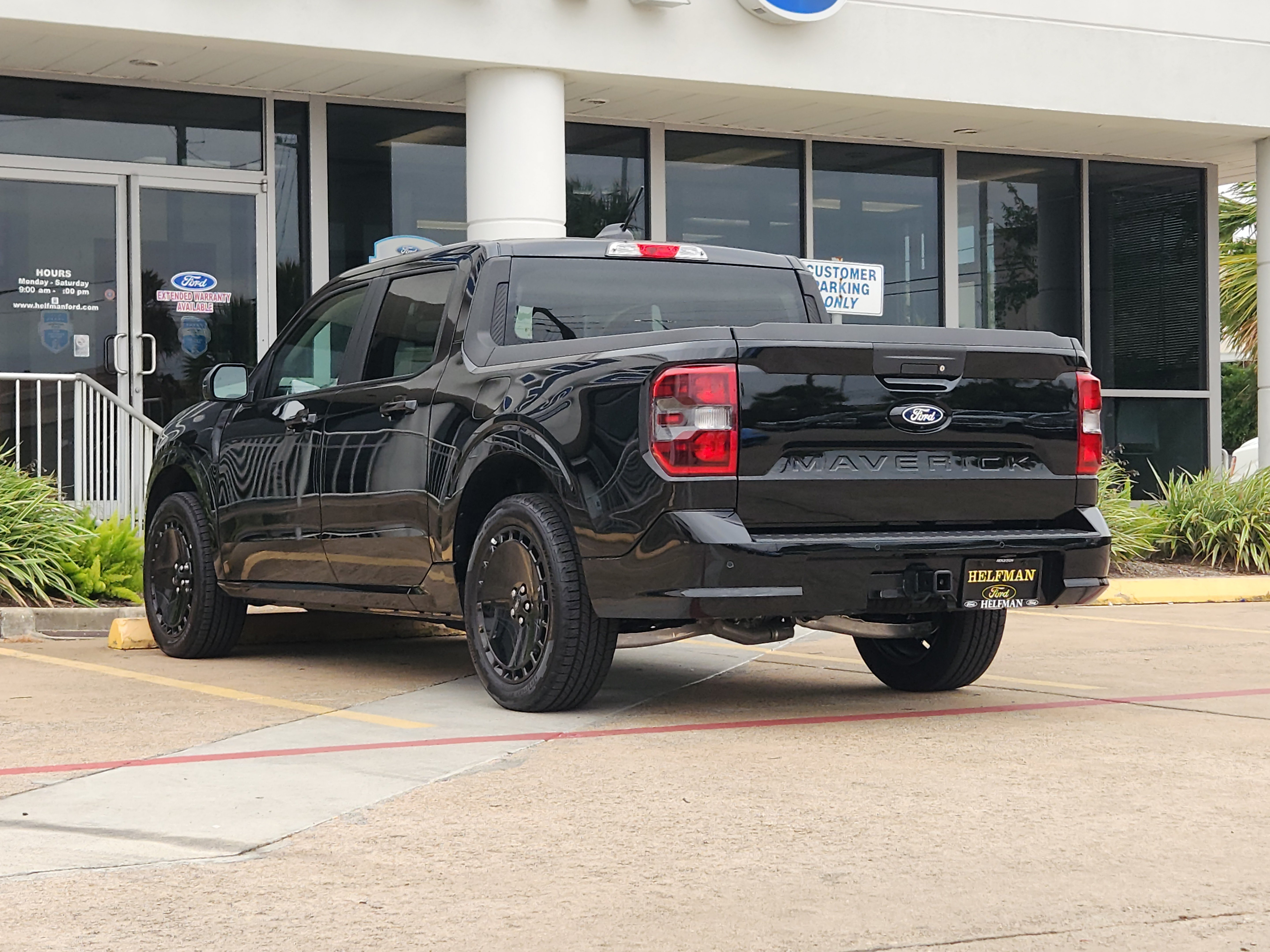 Used 2026 Ford Maverick Lobo AWD/4WD image 3