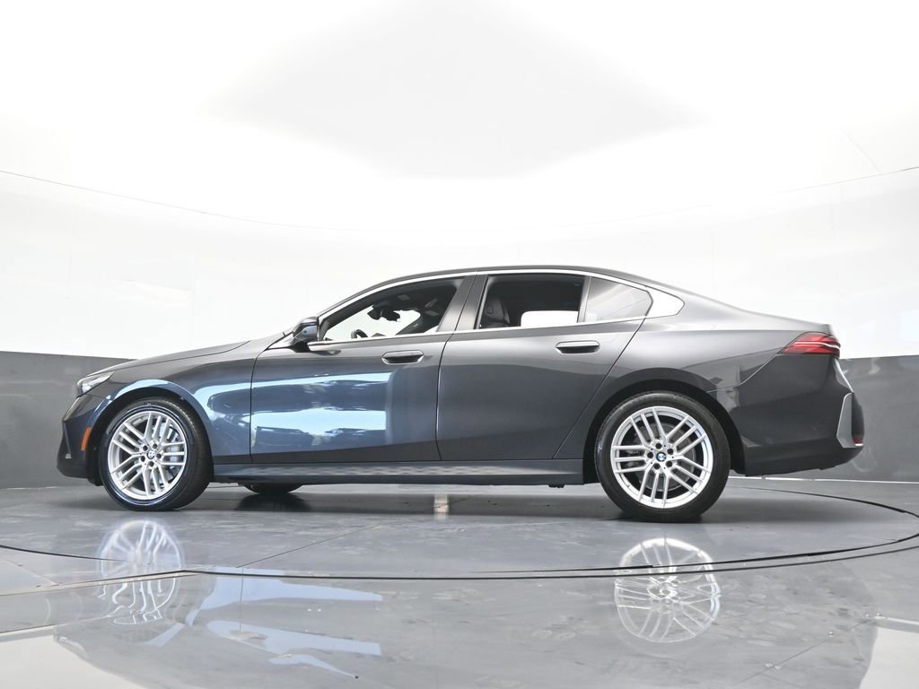 Used 2024 BMW 530i RWD image 67