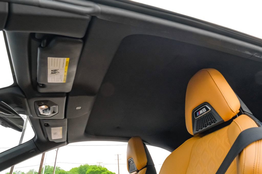 Used 2020 BMW M8 Convertible w/ M Carbon Exterior Package AWD/4WD image 33