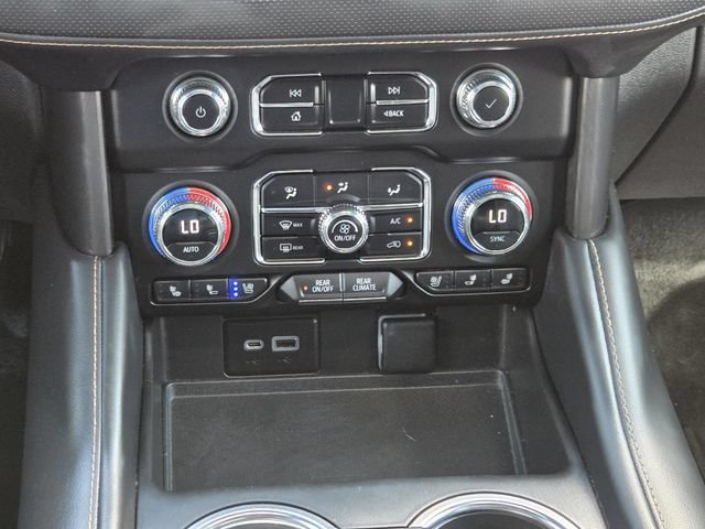 Used 2023 GMC Yukon AT4 w/ AT4 Premium Package AWD/4WD image 15