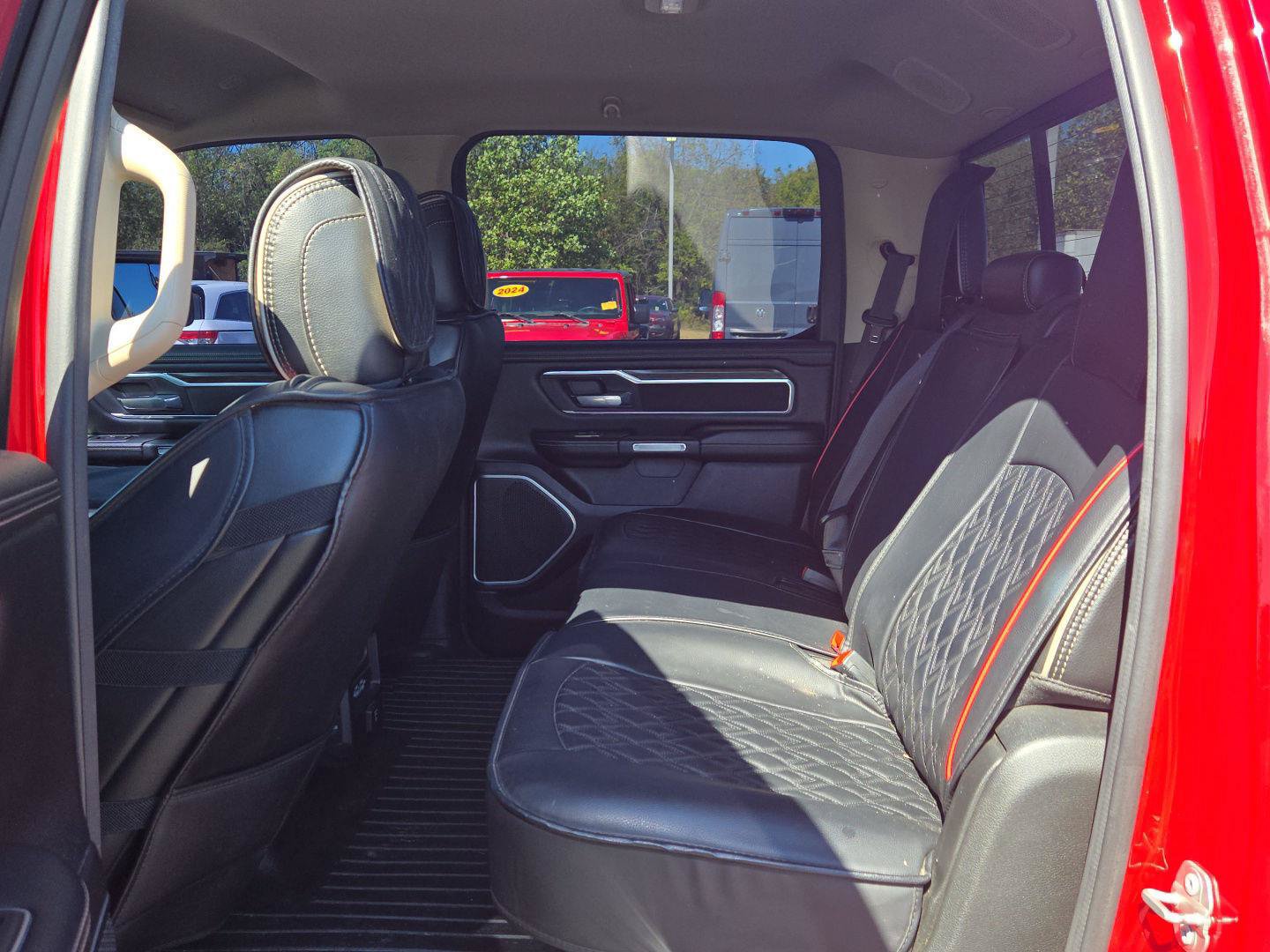 Used 2020 RAM 1500 Laramie AWD/4WD image 15